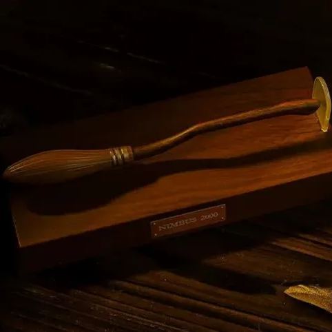 Wizard's Exclusive Flying Broom Floating Pen