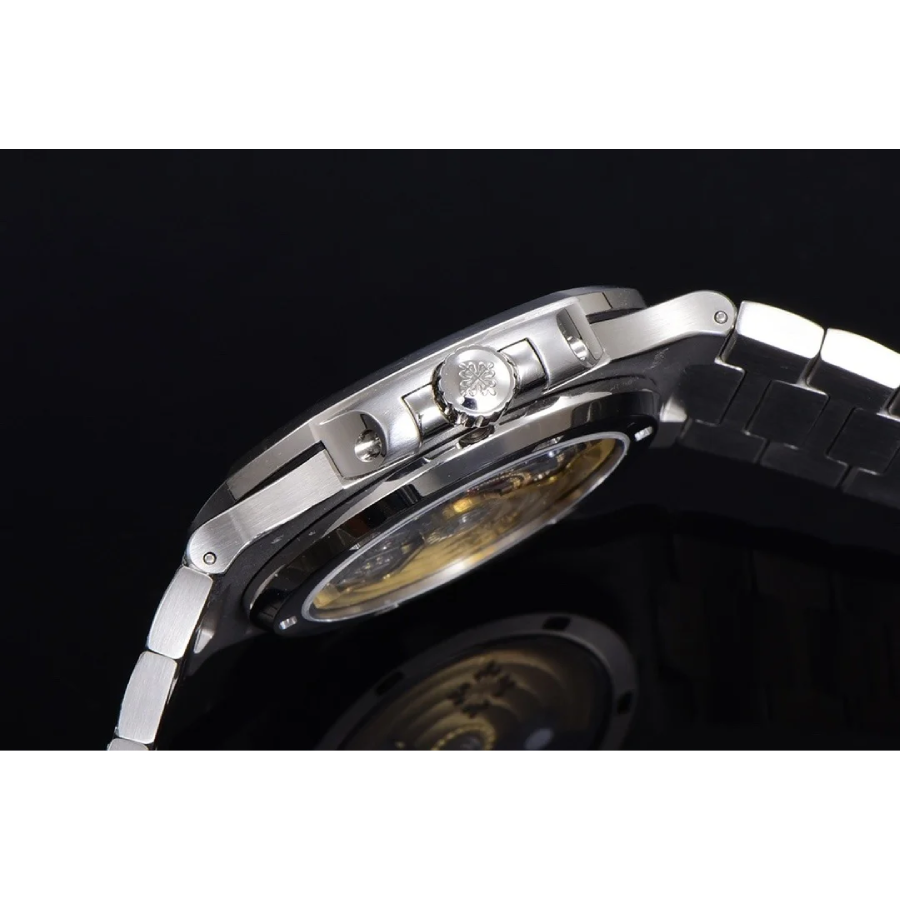 pathttek Philithtppe Nautilus 5711/1300A  Emerald Bezel  Premium Duplicate