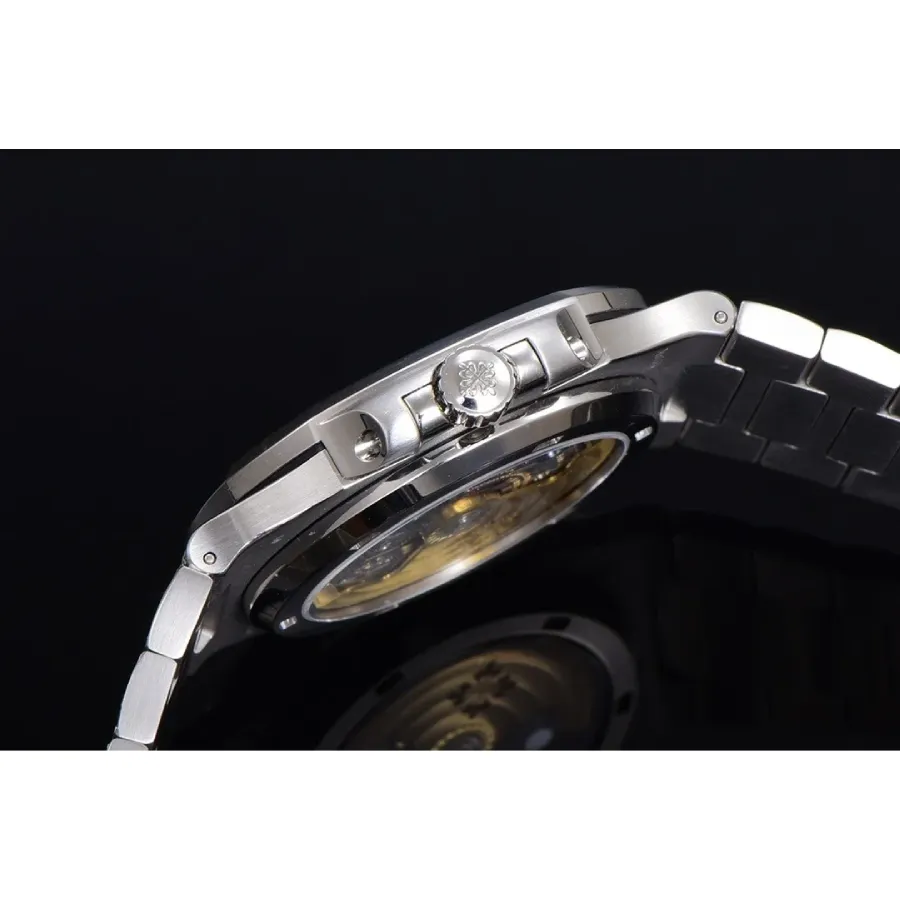 pathttek Philithtppe Nautilus 5711/1300A  Emerald Bezel  Premium Duplicate