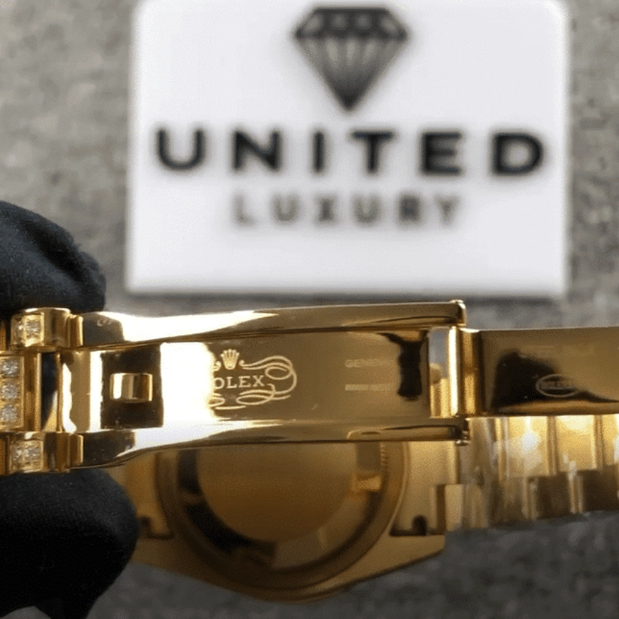 rolthtex Cosmograph Daytona 116508  Iced Out  Top Tier Replica Edition