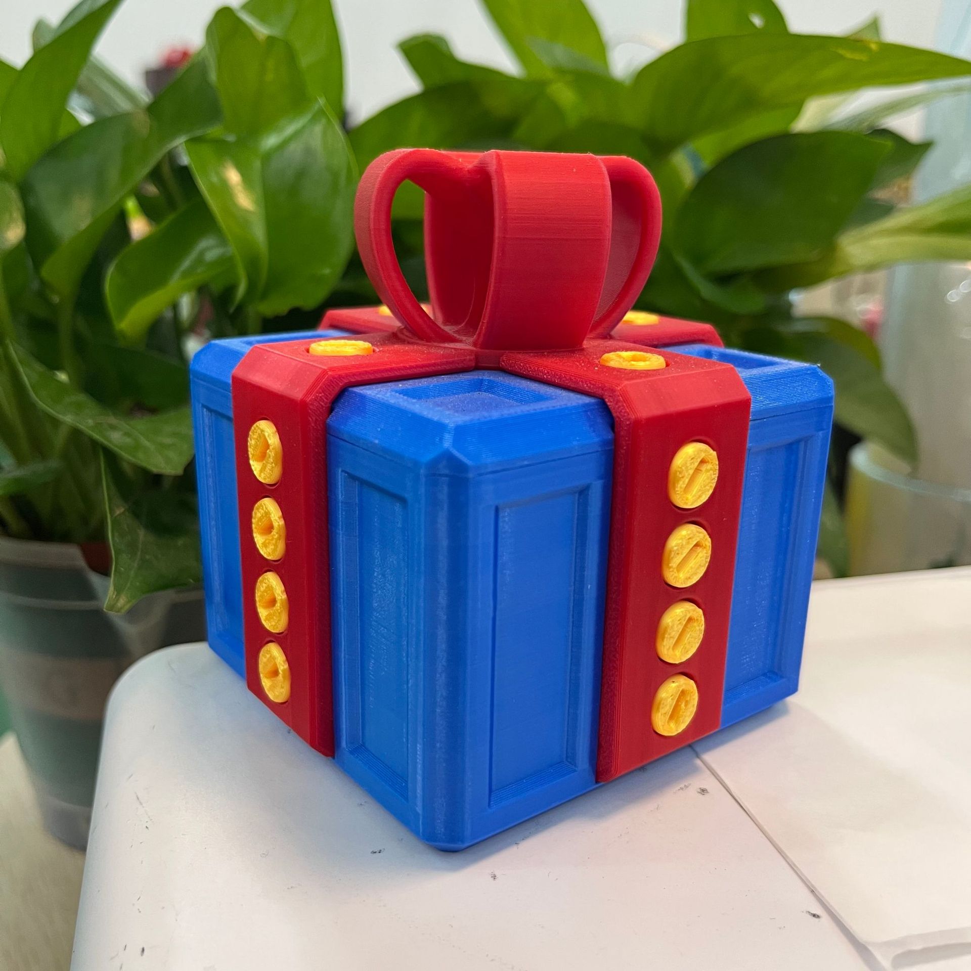 🎁 3D Printed Annoying Gift Box Ornaments 😂 - Ideal for Pranks and Mischief!