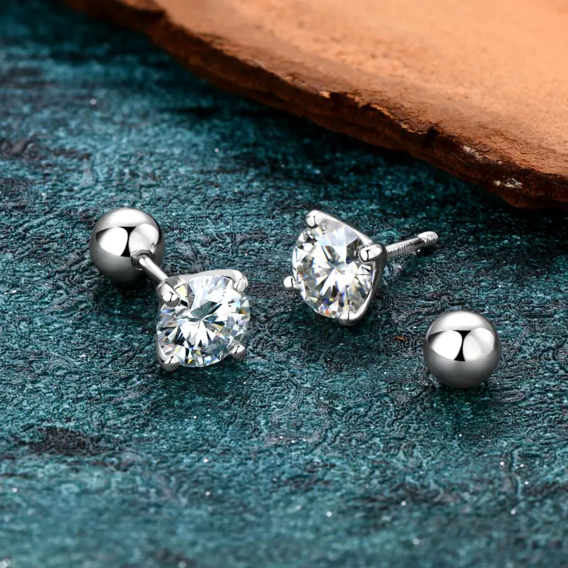 🔥Hot Sale🔥Brilliant 4-Prong Moissanite Stud Earrings💎