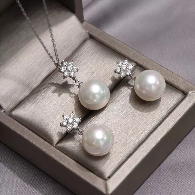 Japan Top Akoya Pearl Jewelry Three-Piece Set