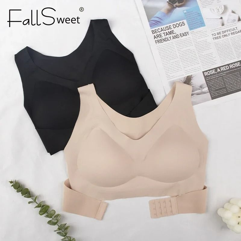 Comfortable, wireless bralette with posture support and soft shaping