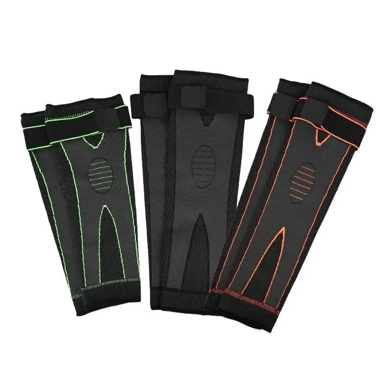 Mugwort-infused warming knee and leg sleeves