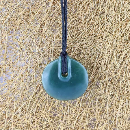NH048 Nephrite Pendant Necklace