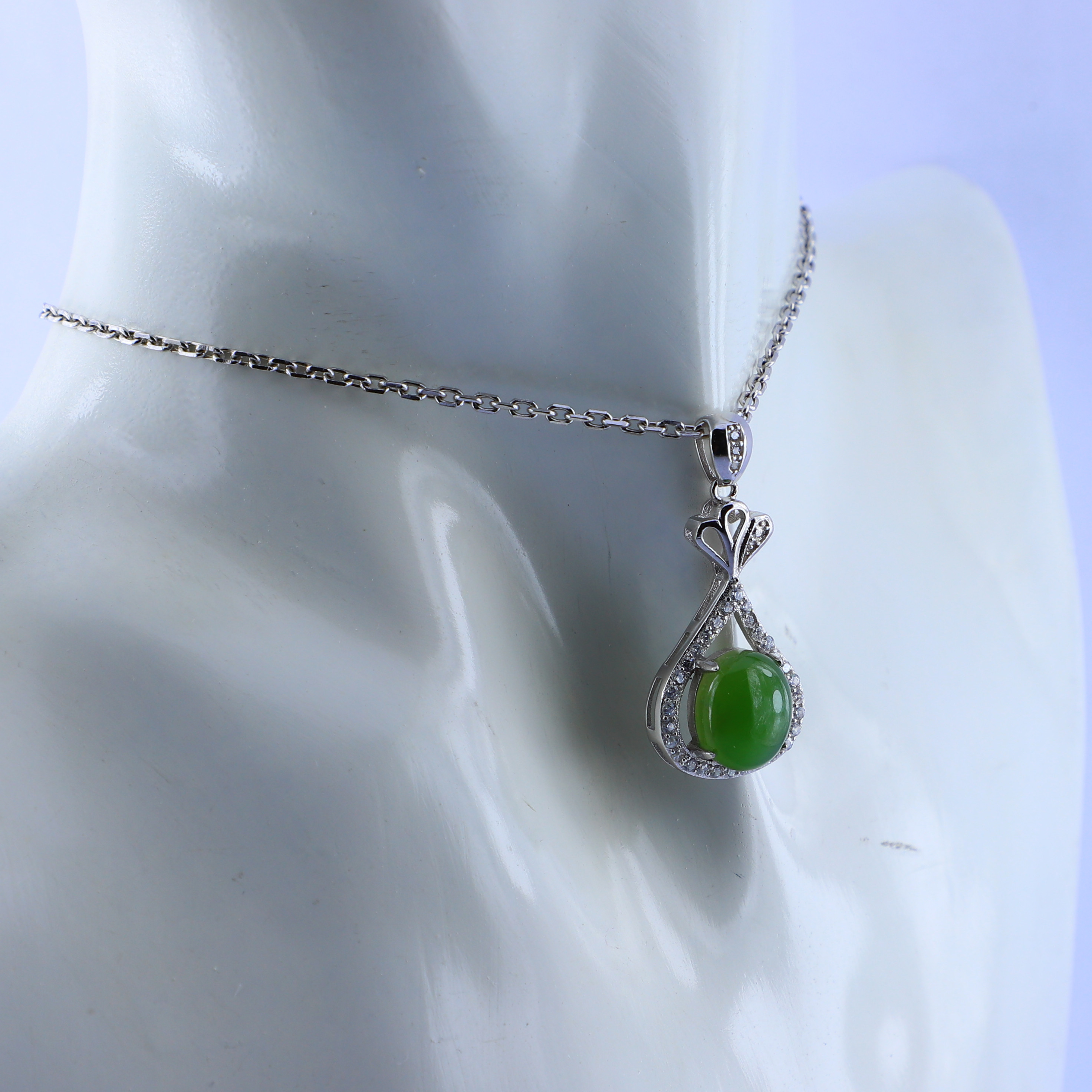 P10845 Nephrite Pendant