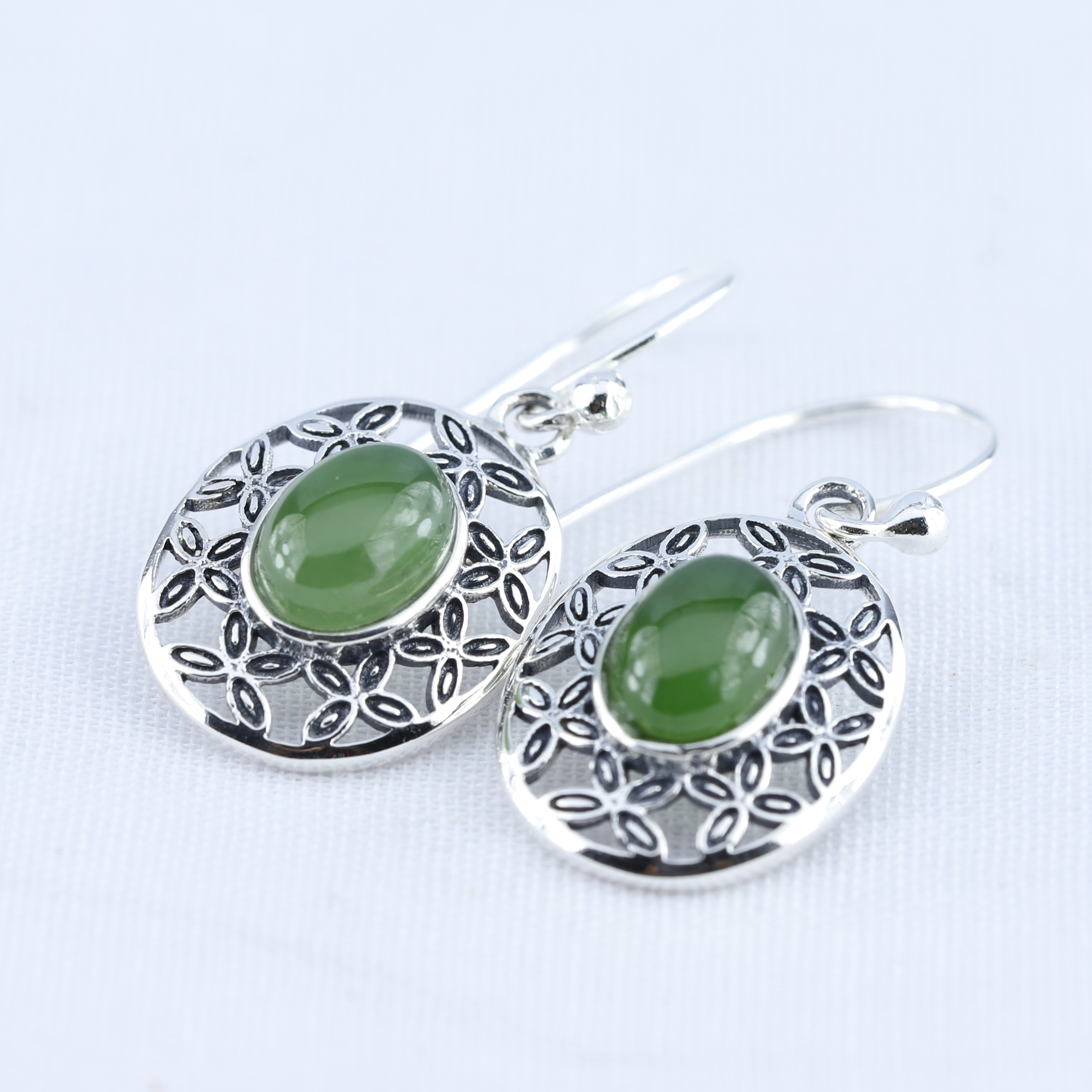 E9920 Nephrite Pendant