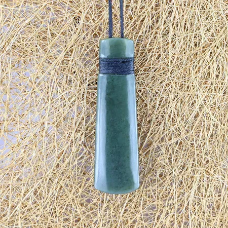 NH026 Nephrite Pendant Necklace