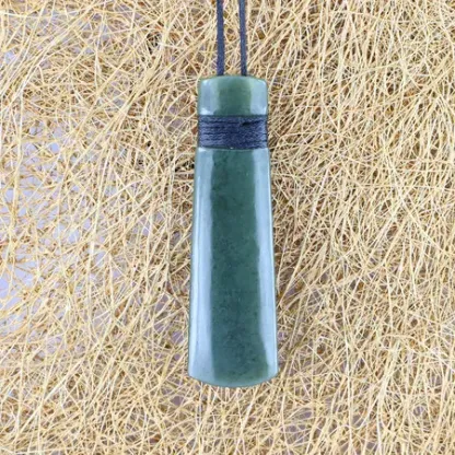 NH026 Nephrite Pendant Necklace