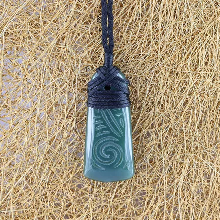 NH054 Nephrite Pendant Necklace