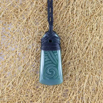 NH054 Nephrite Pendant Necklace