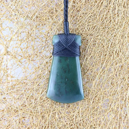 NH025 Nephrite Pendant Necklace