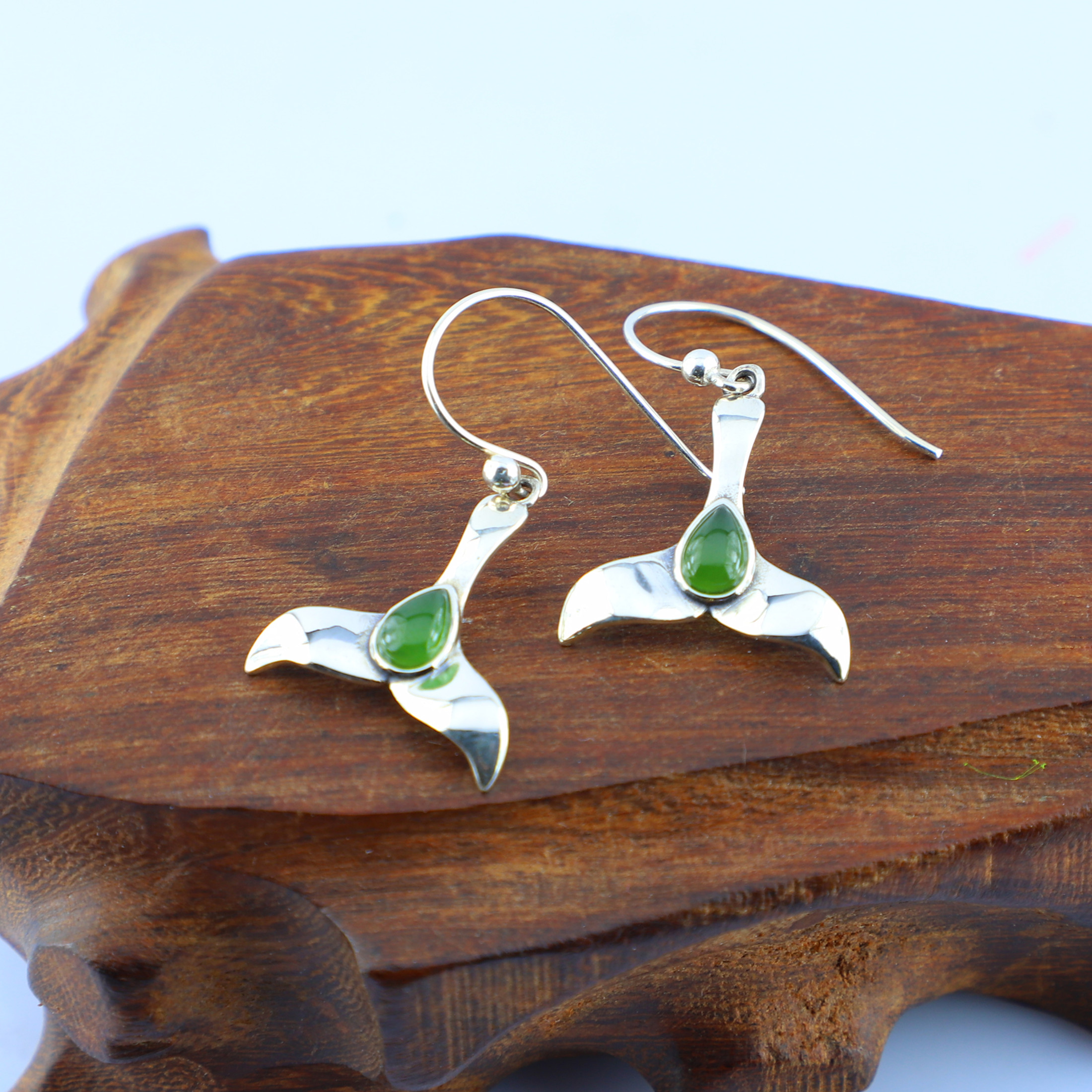 E10208 Nephrite Pendant