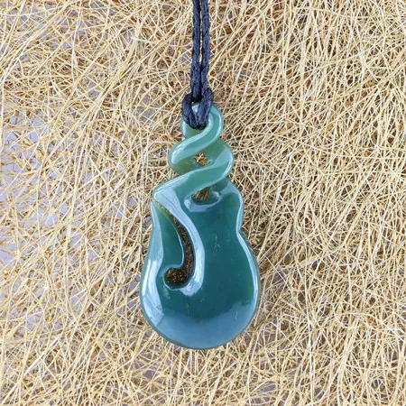 NH046 Nephrite Pendant Necklace