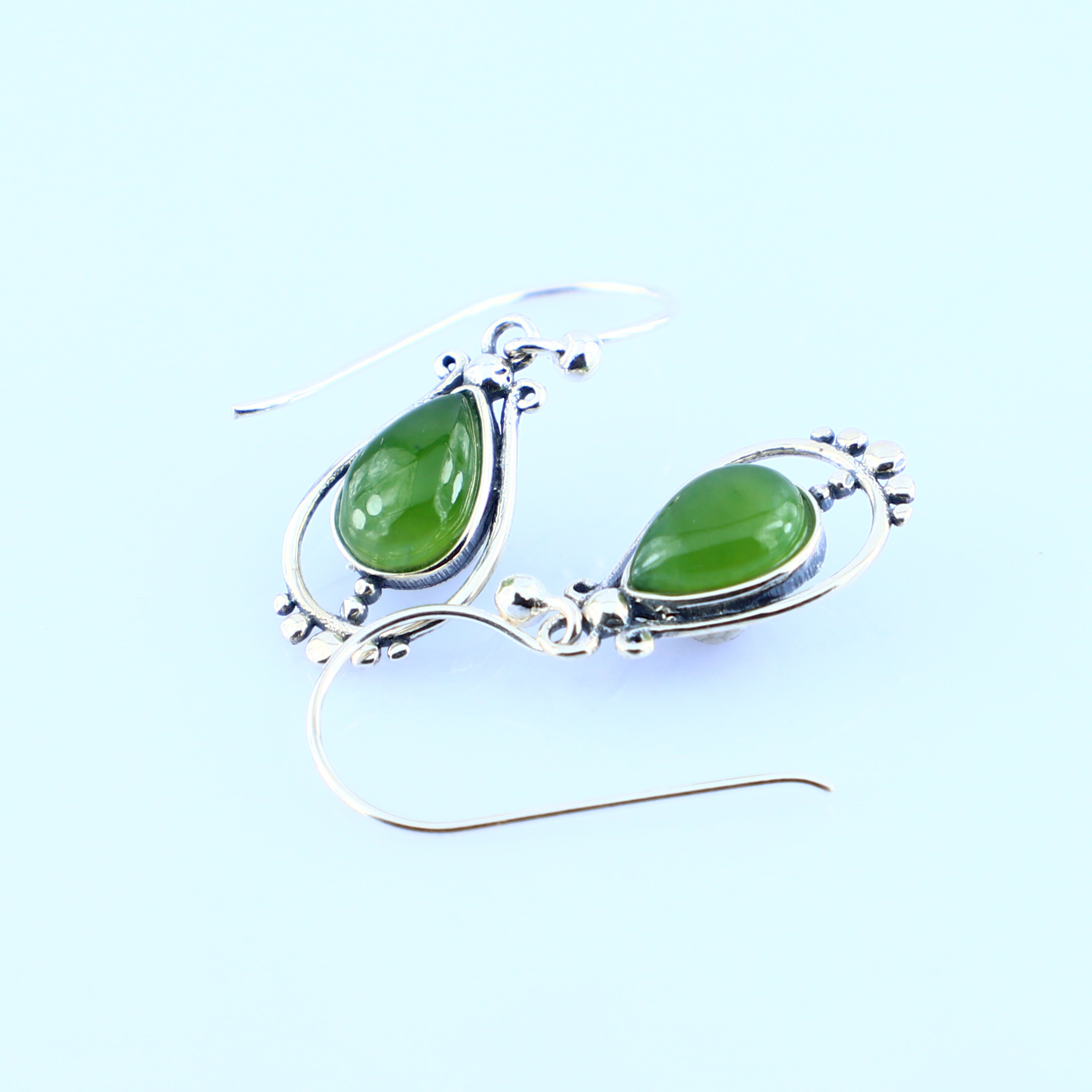 E9935 Nephrite Pendant