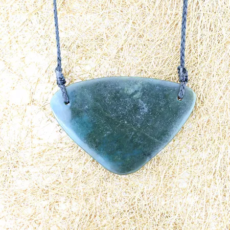 NH023 Nephrite Pendant Necklace