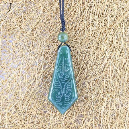 NH032 Nephrite Pendant Necklace