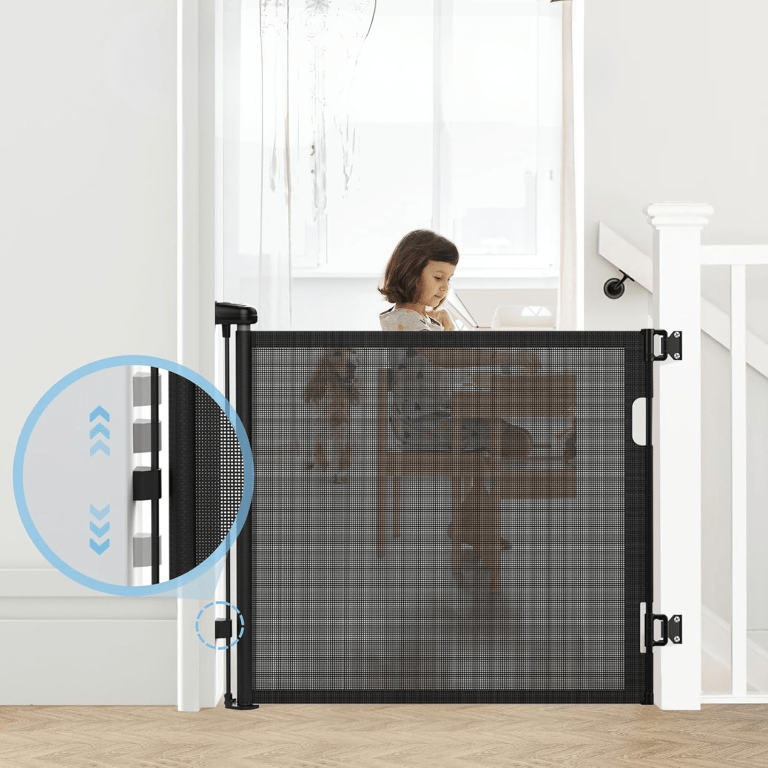 Indoor Outdoor Retractable Baby Pet Safety Gate