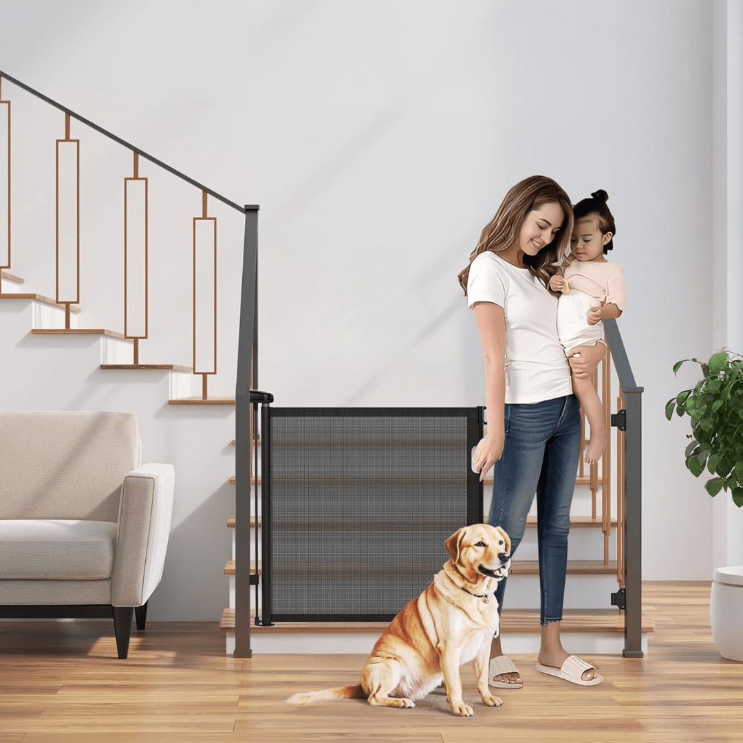 Indoor Outdoor Retractable Baby Pet Safety Gate