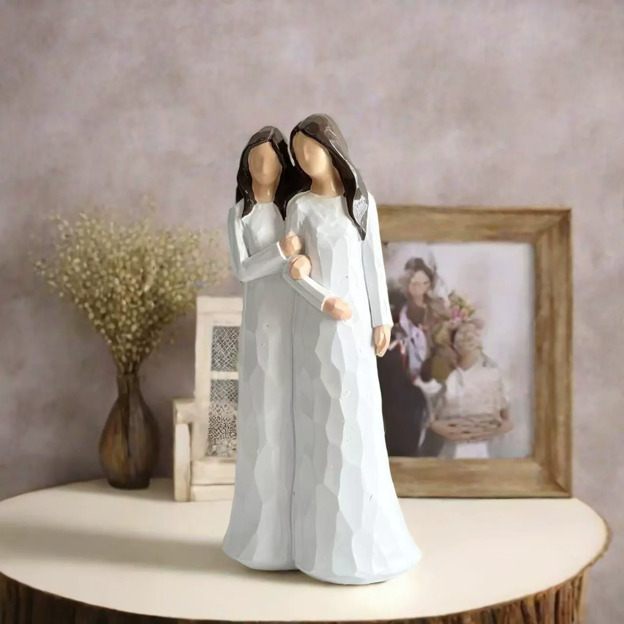 7.48" Angel Figurines for Women - Resin Guardian Angel Statue Holding Red Heart, Gift for Thanksgiving, Wedding, Christmas Home Decor Ornament, Memorial Gifts