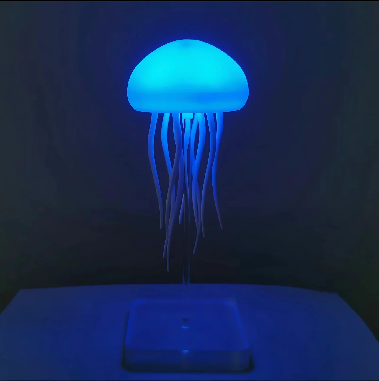 Floating Jellyfish Lamp