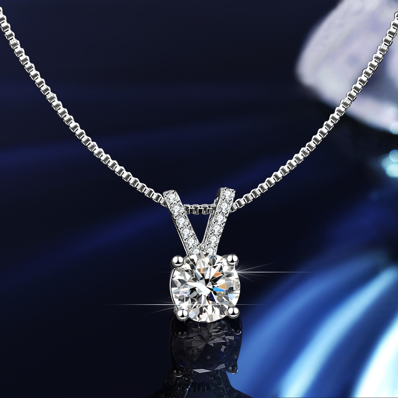 S925 V-Shape Four-Prong Moissanite Pendant Necklace with Rose Gift Box