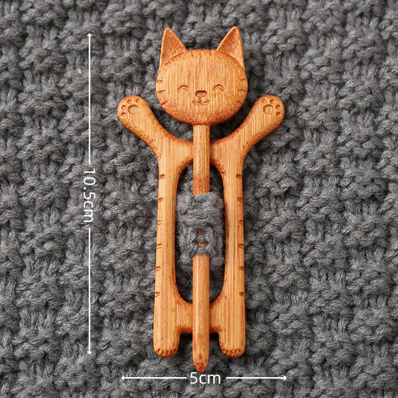 🔥Brooch pin with wooden animal pattern (sweater clip)