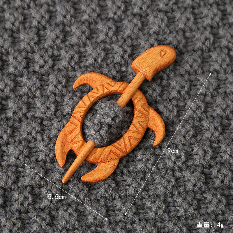 🔥Brooch pin with wooden animal pattern (sweater clip)