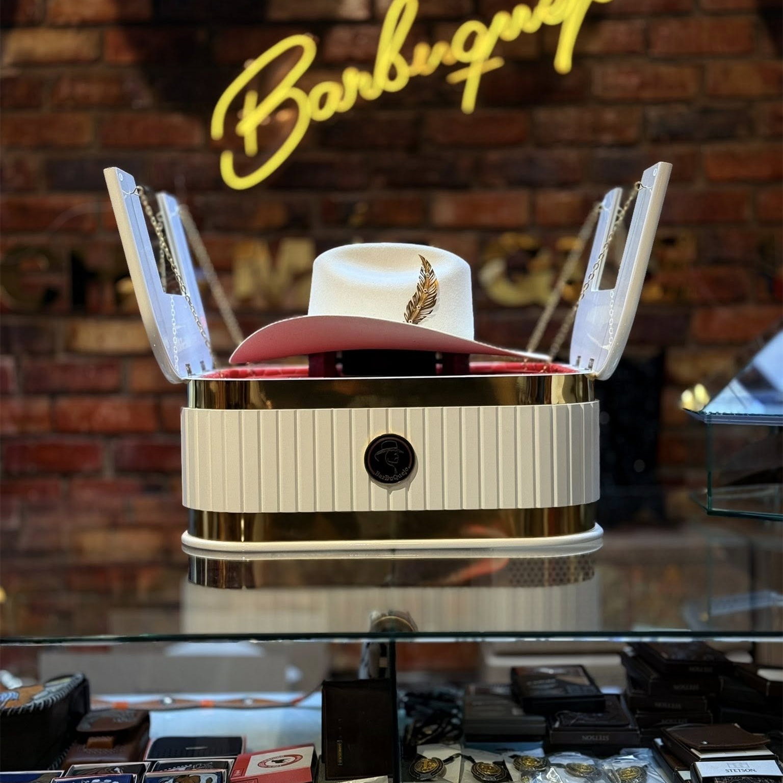 Marlboro Signature Feather Hat