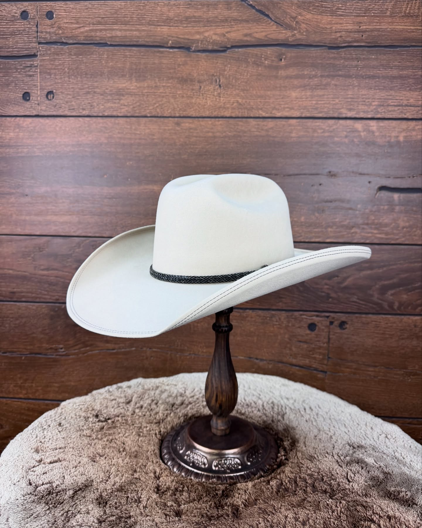 Classic Cattleman in Bone