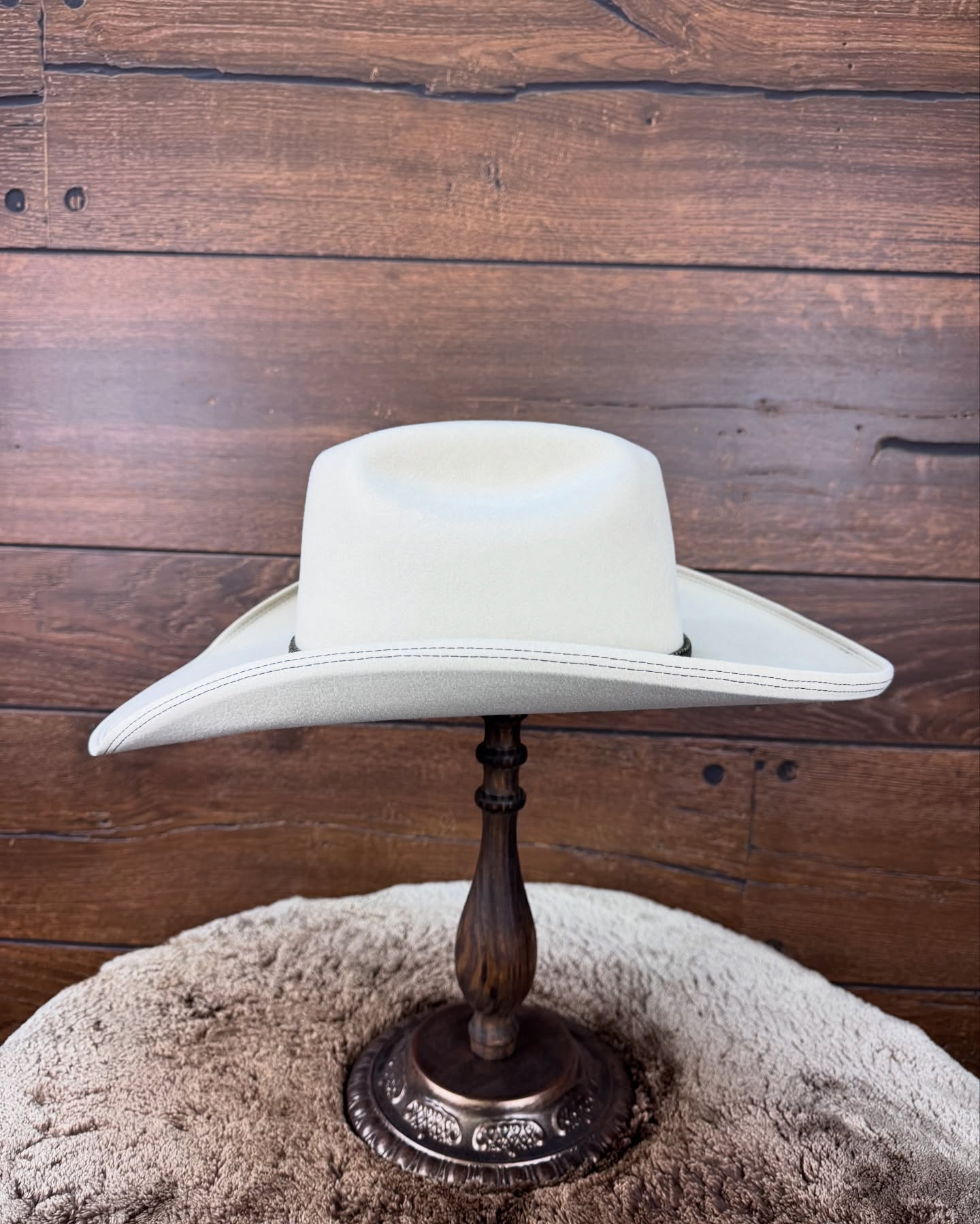 Classic Cattleman in Bone