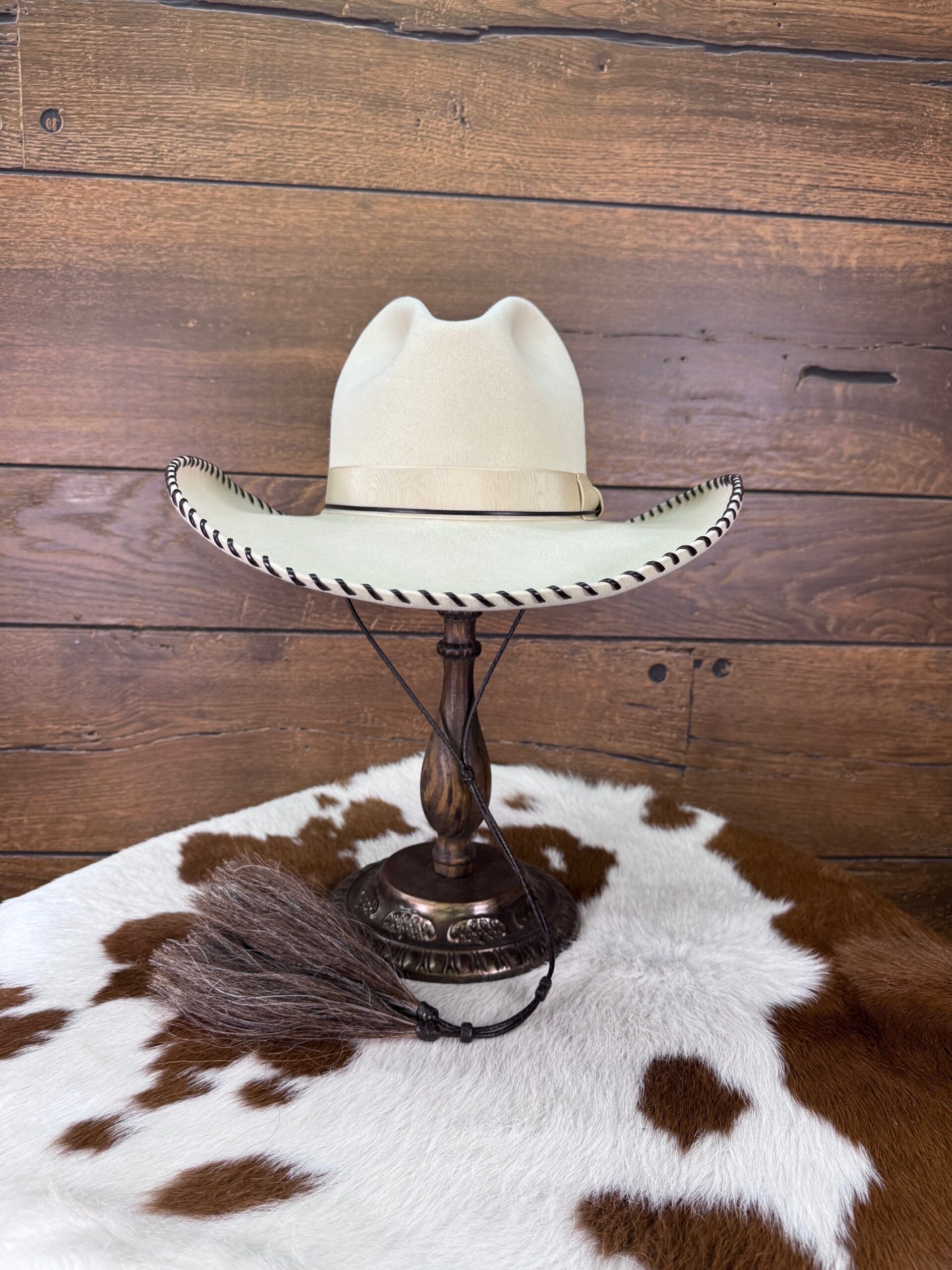 Lady Bronc Rider Rocking Bar in Bone 