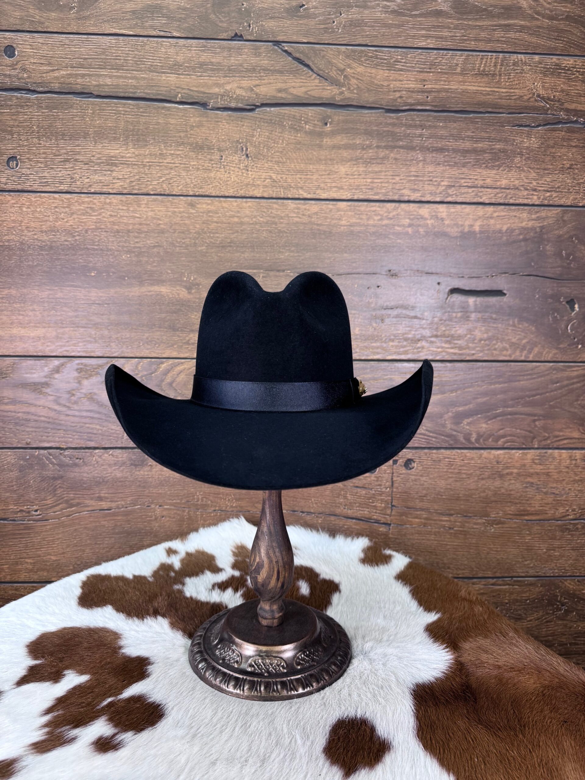 A Jackson in Black Chinchilla blend 