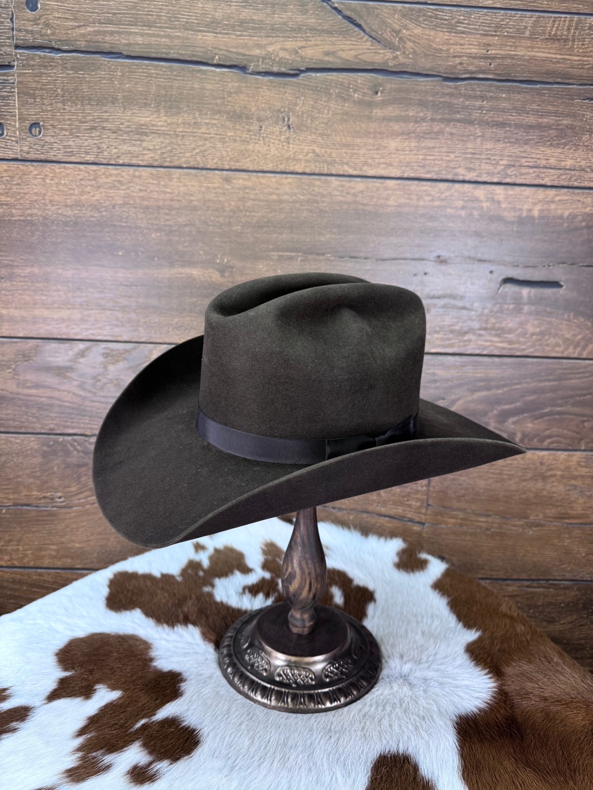 Chocolate Brown Cattleman w/cutter dents 