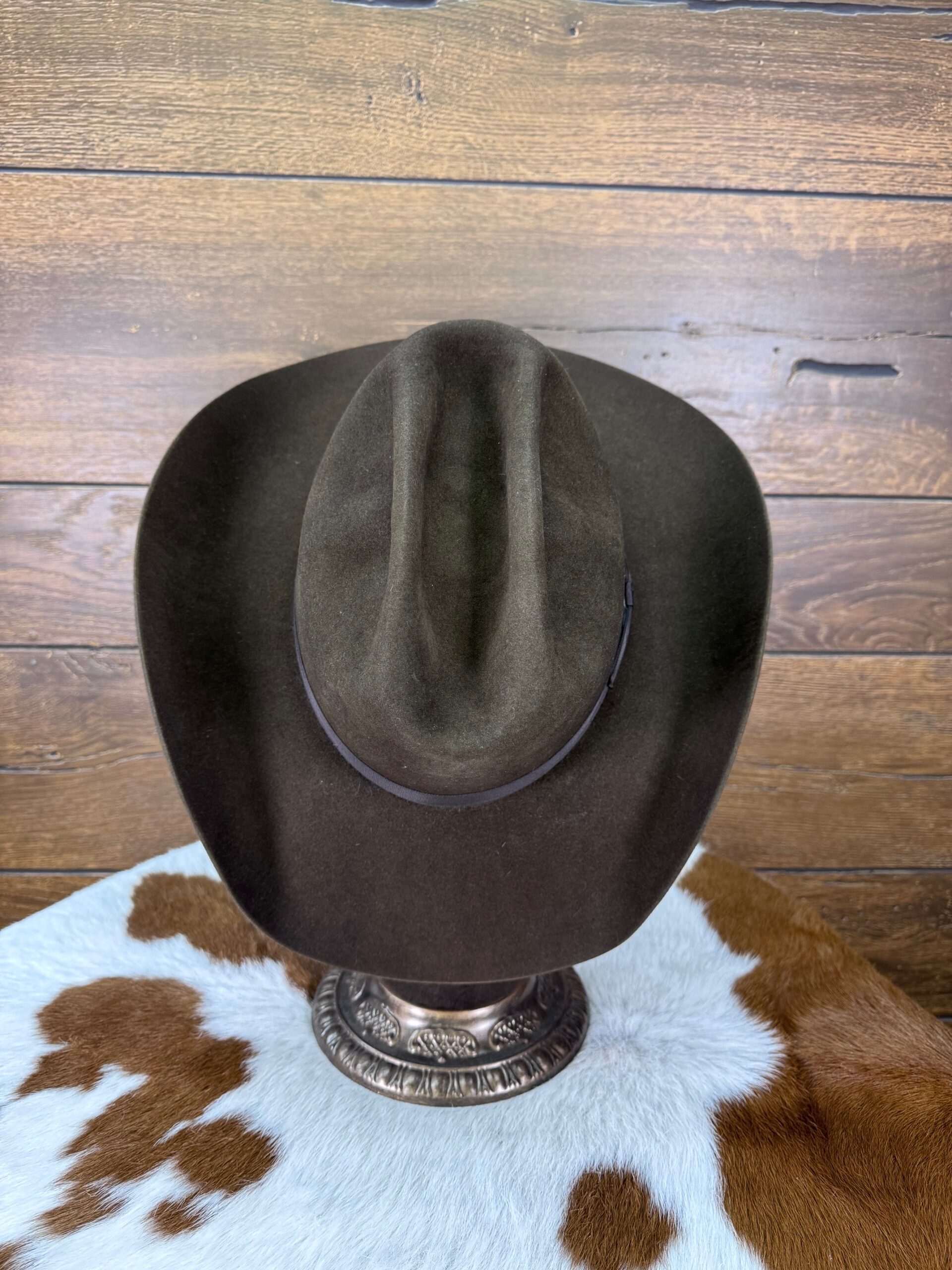 Chocolate Brown Cattleman w/cutter dents 