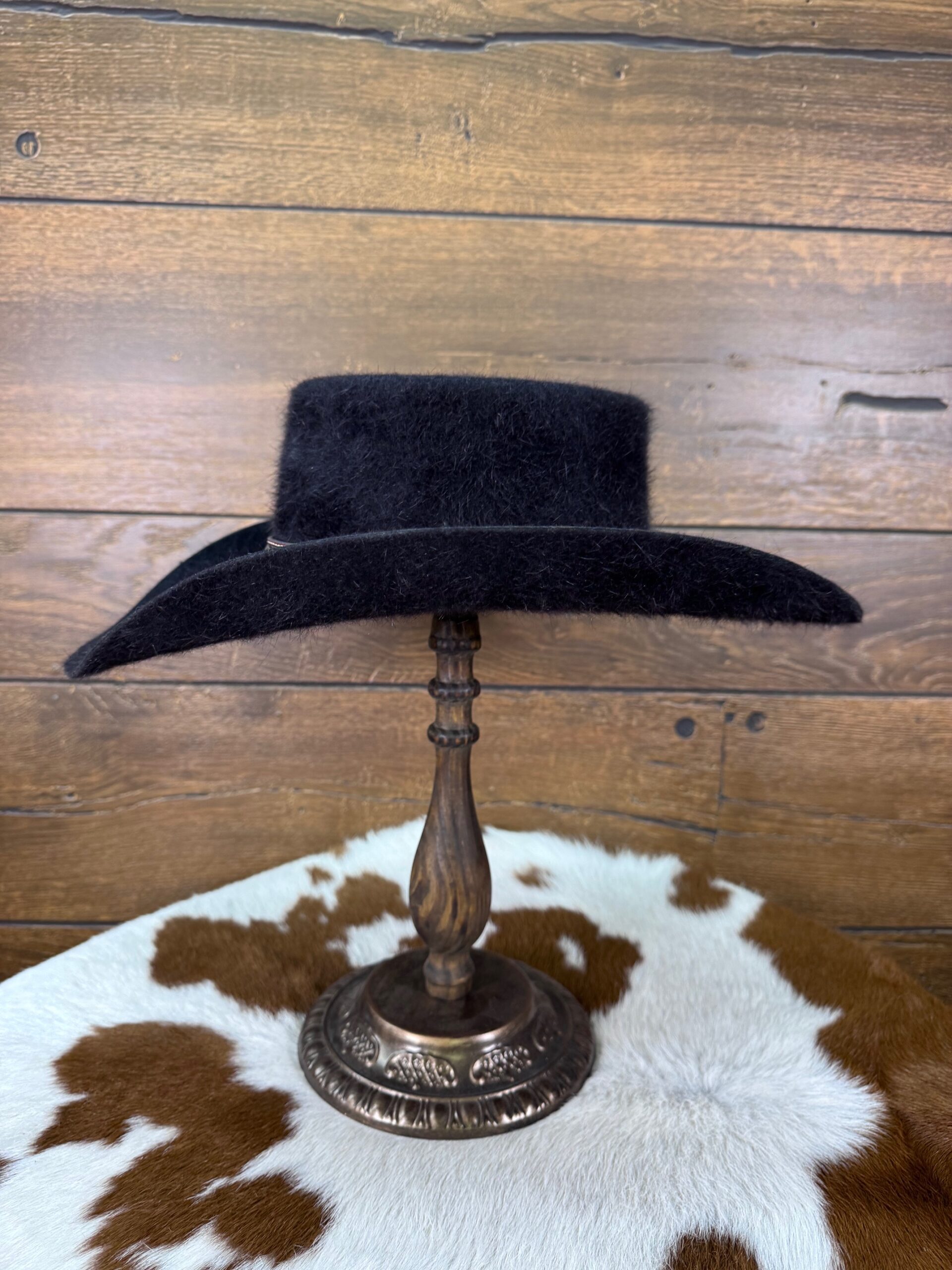 Telescope in Black Shag 