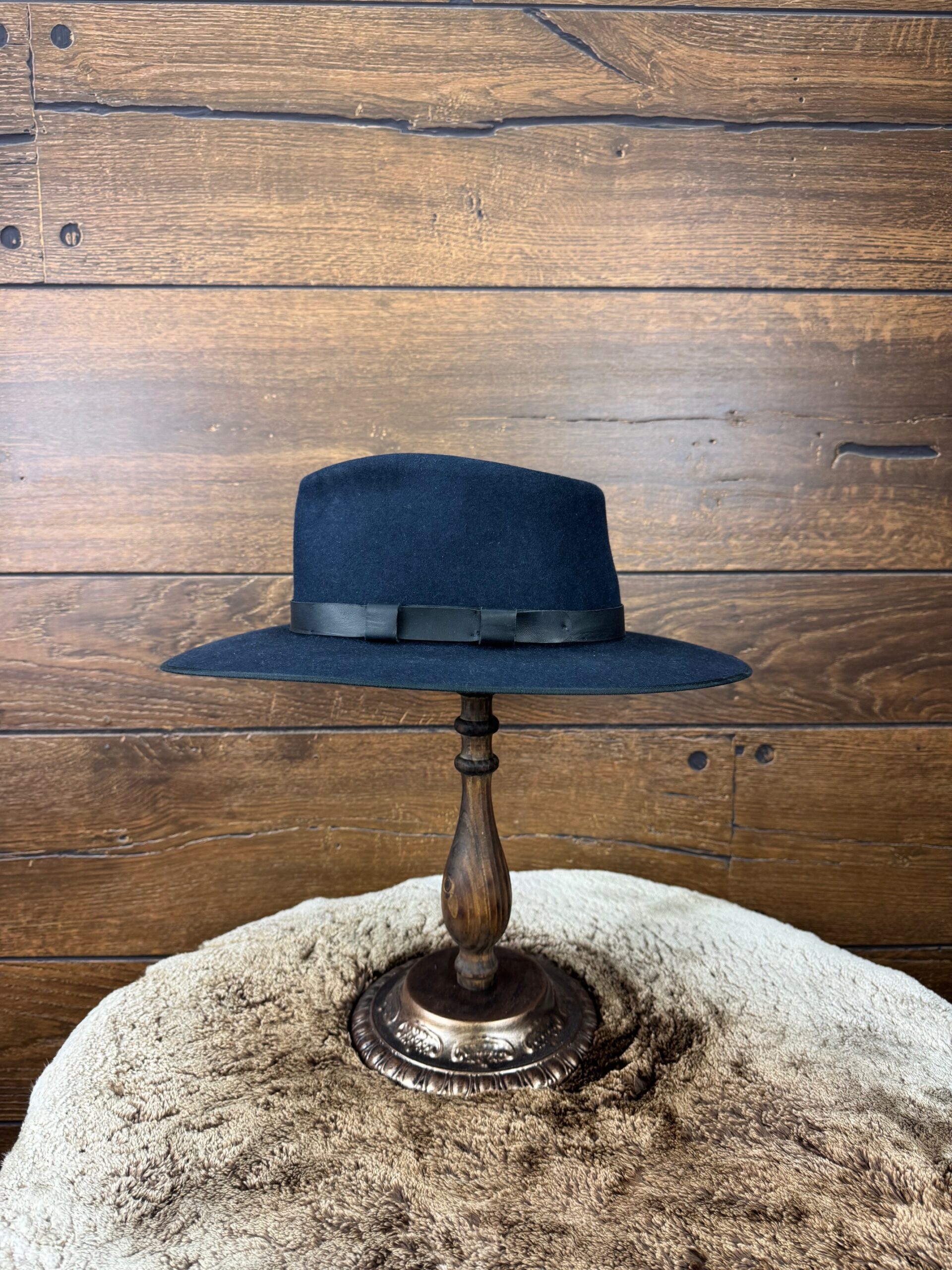 European Clay in Navy