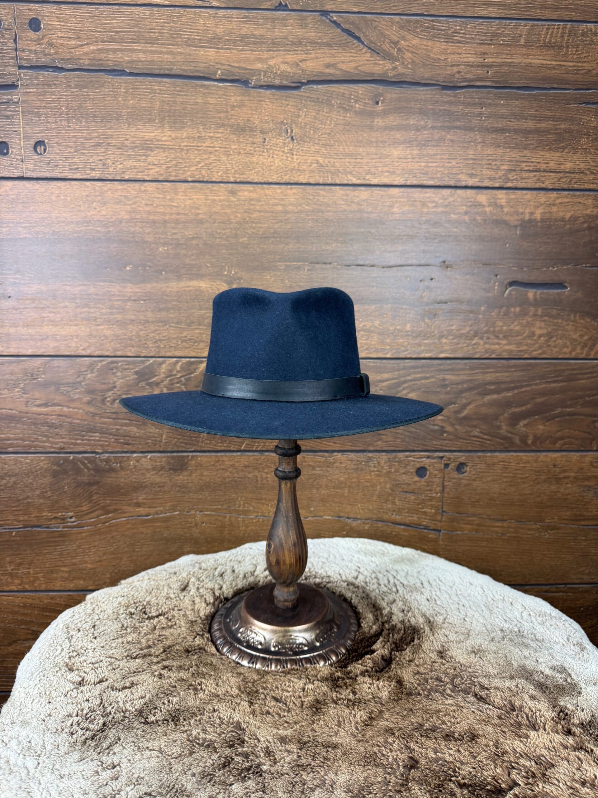 European Clay in Navy