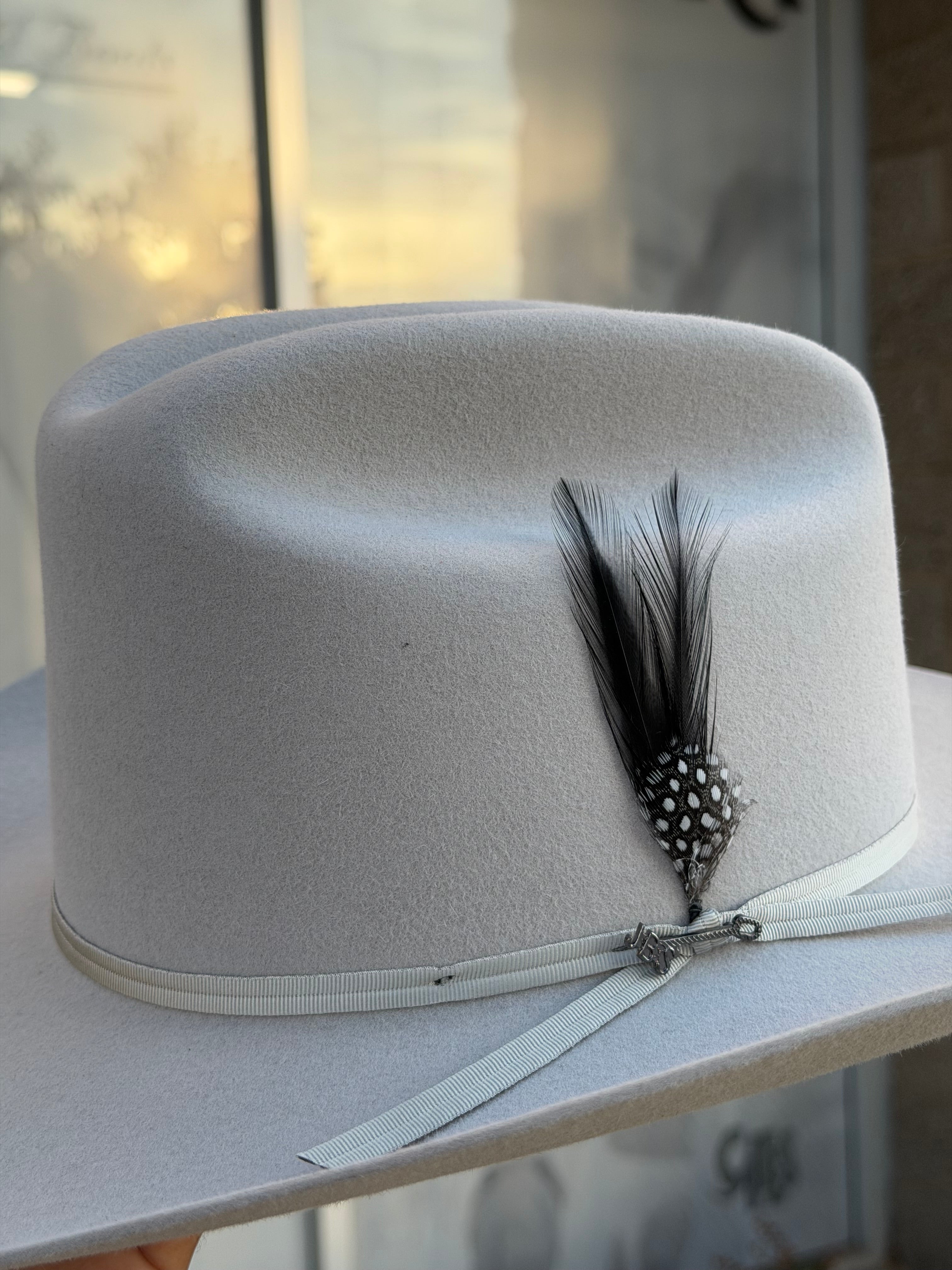 S.T 6x Spartan Mist Grey Cowboy Felt Hat Sinaloa (Copa Chica Falda/Brim 3.5") (Pluma Negra)