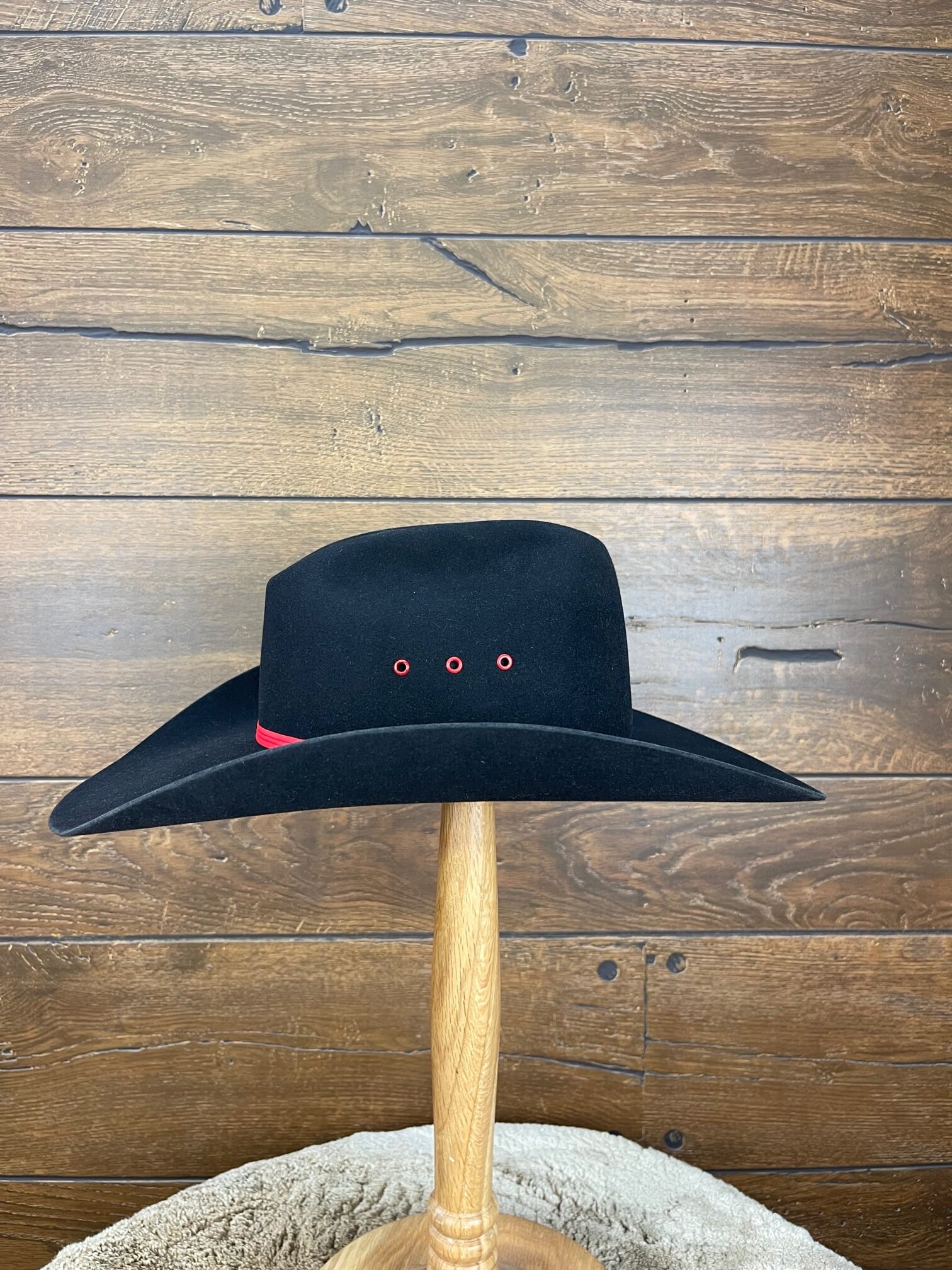 Top Hand in Black 