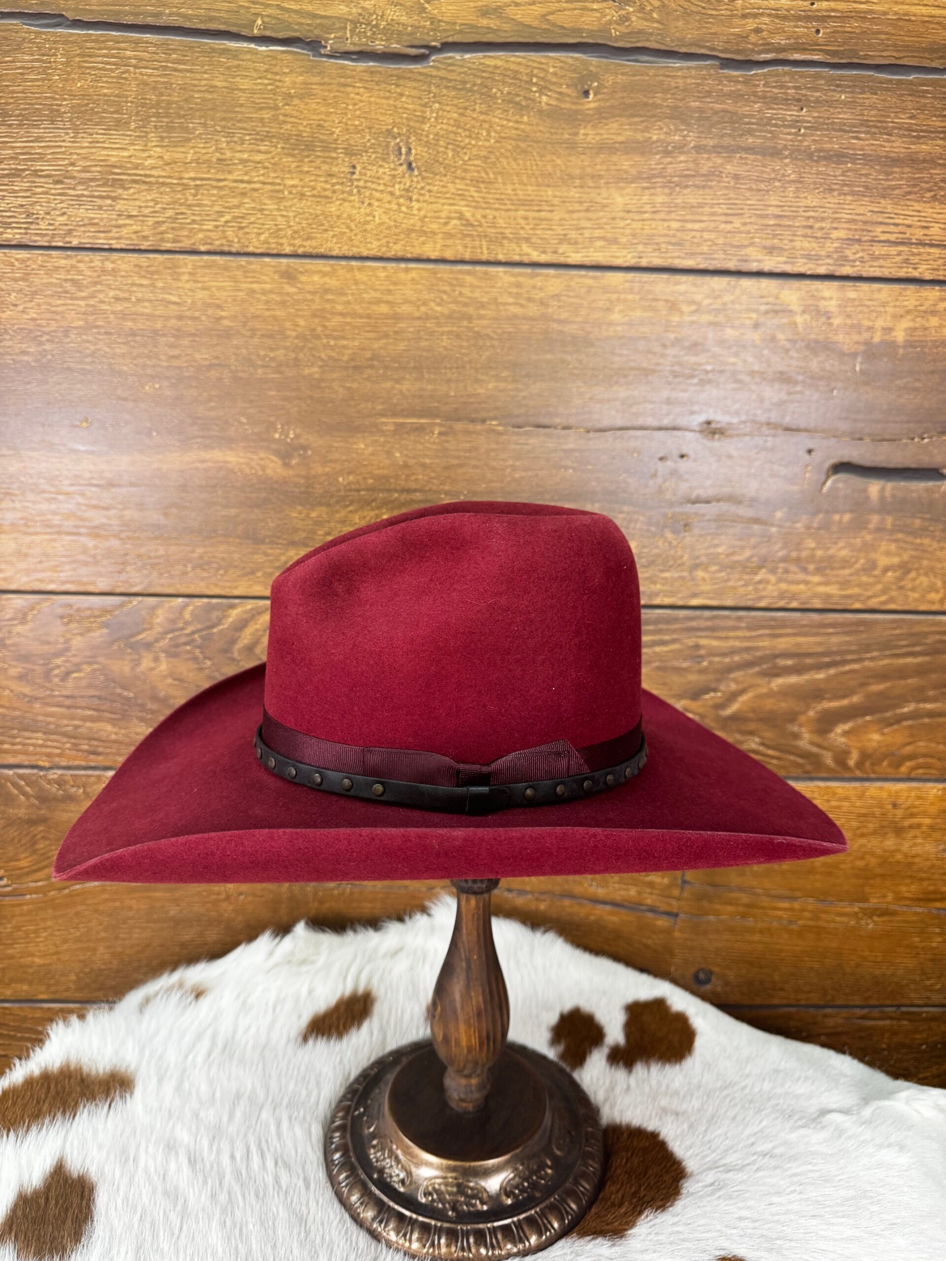 A Pure Beaver Burgundy Gus 