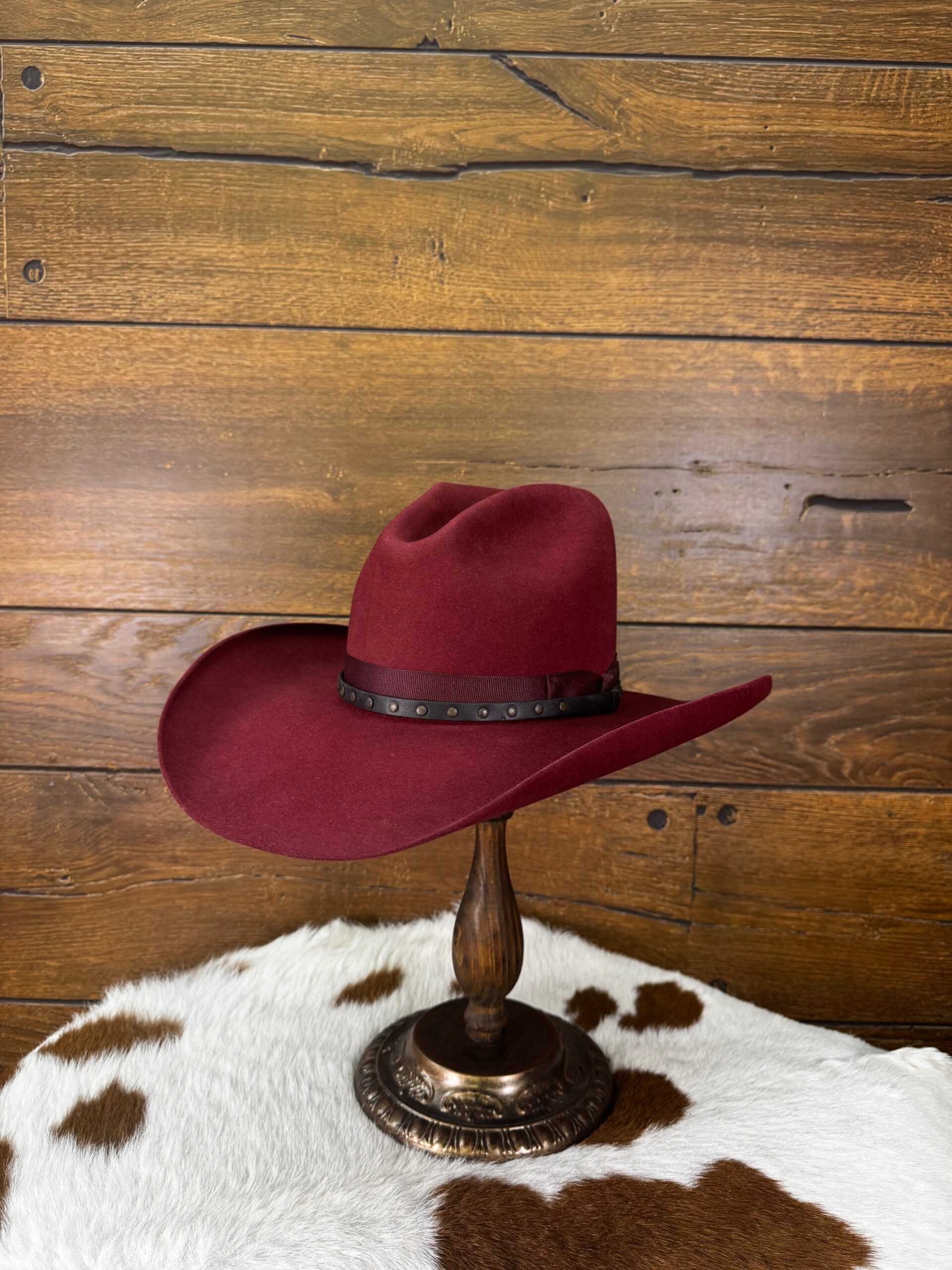 A Pure Beaver Burgundy Gus 