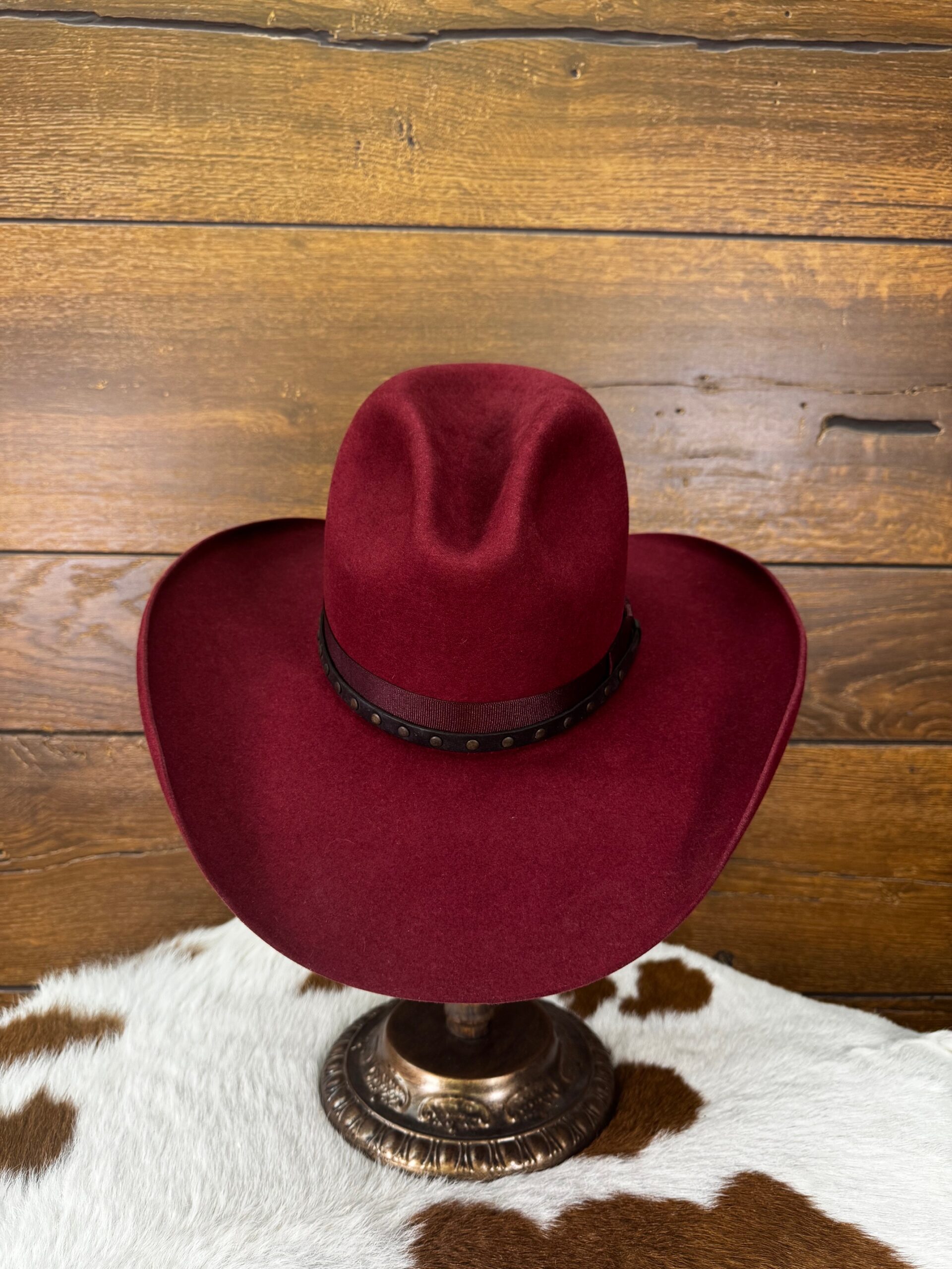 A Pure Beaver Burgundy Gus 