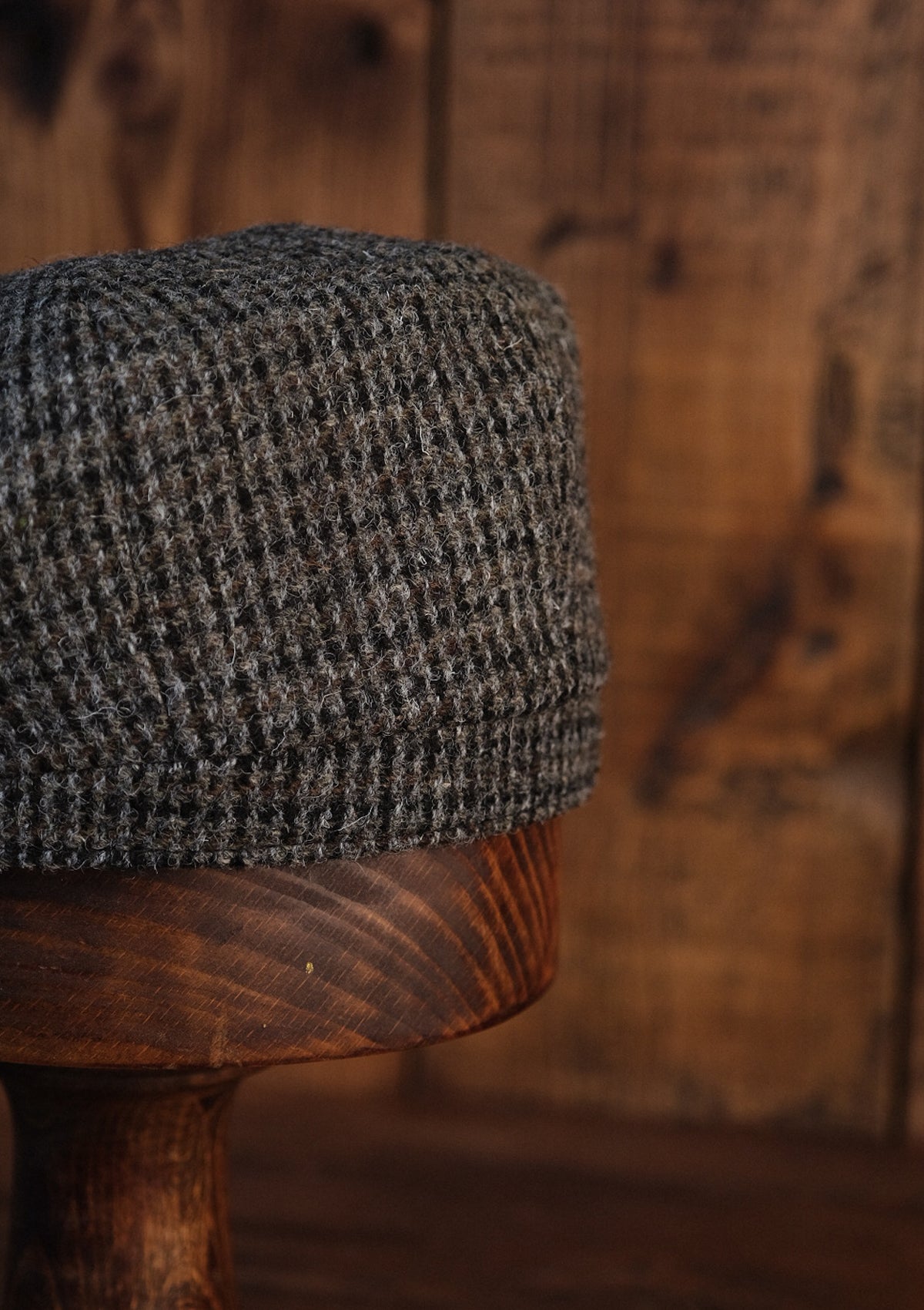 Ridgmount Baker Boy (Narrow Width) Grey Harris Tweed