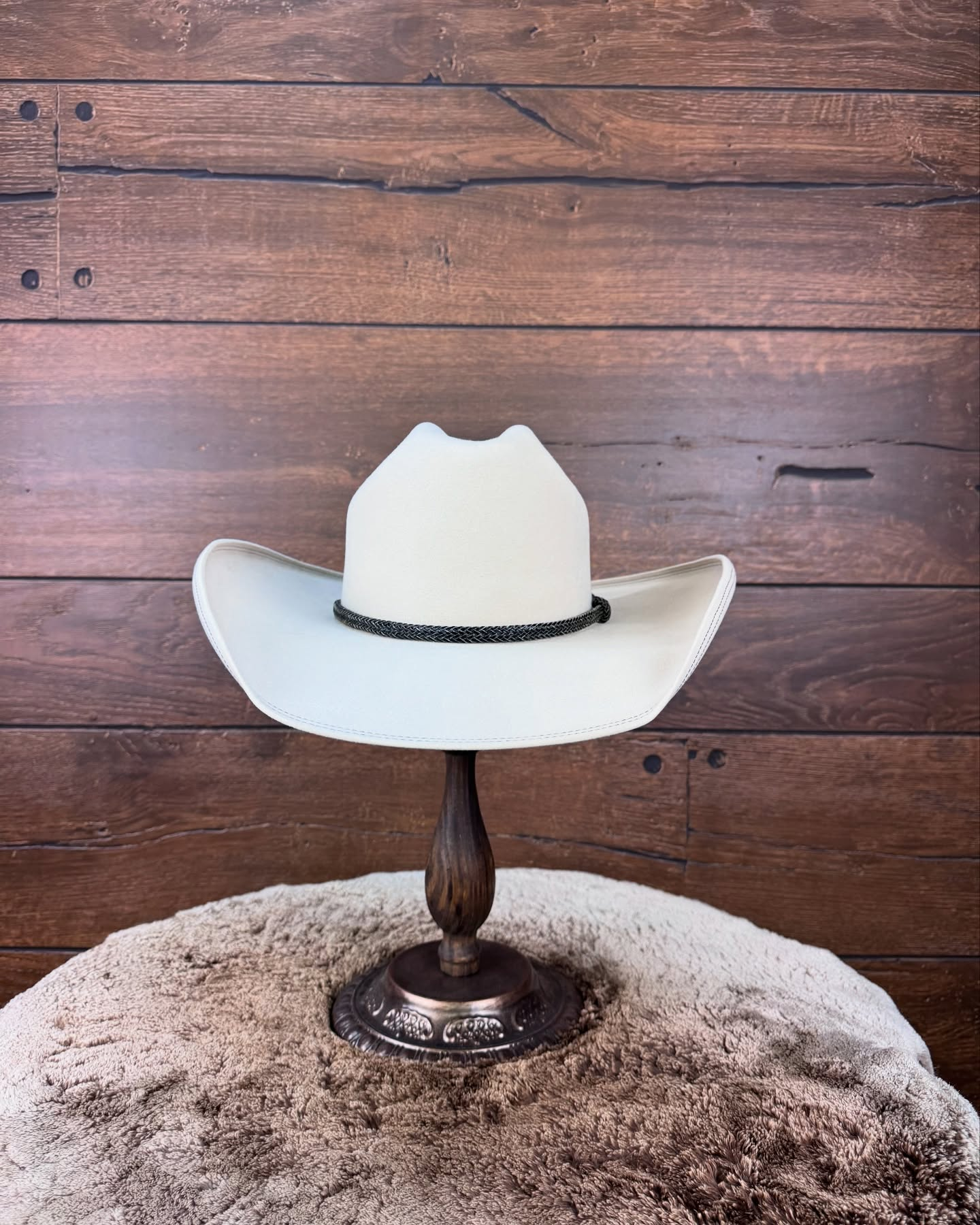 Classic Cattleman in Bone