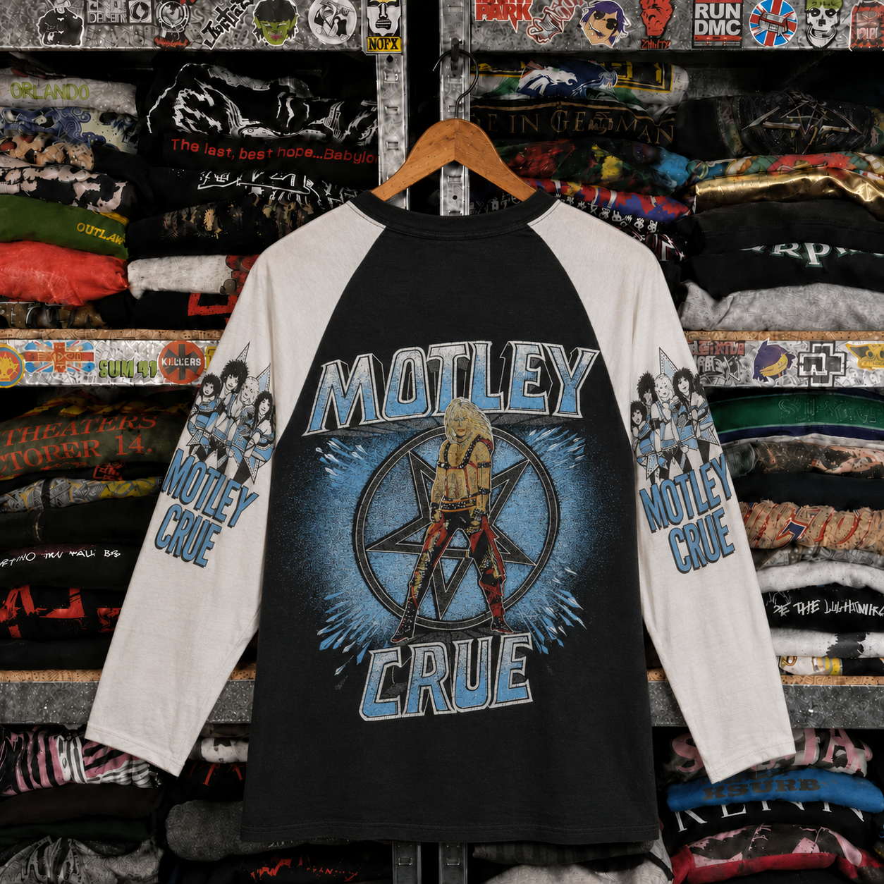 Rare Hard To Find Vintage Mötley Crüe Raglan Shirt, Nearly Sold Out Collectors Piece