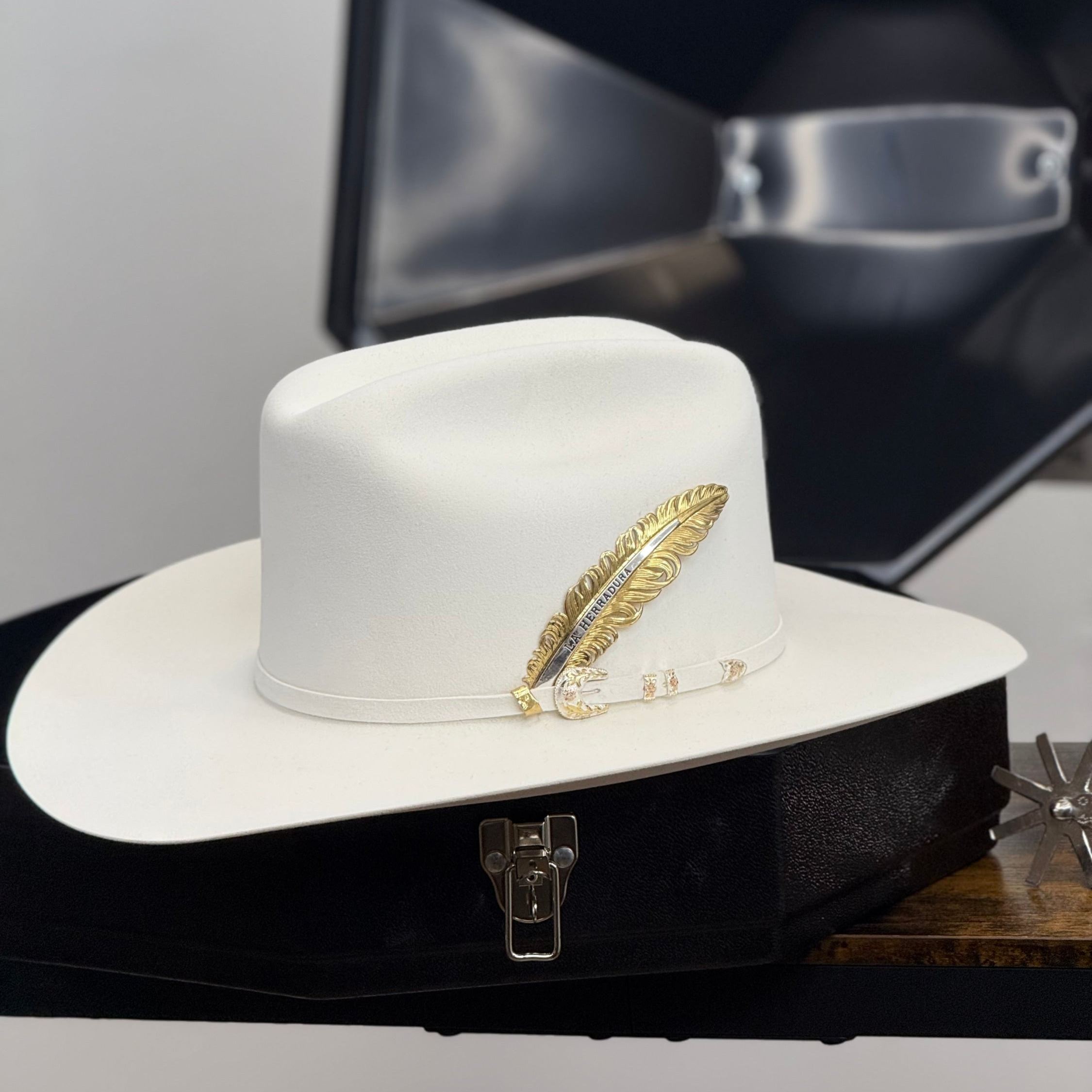 LARRY MAHAN ́S 500X SUPERIOR WHITE/BLANCO