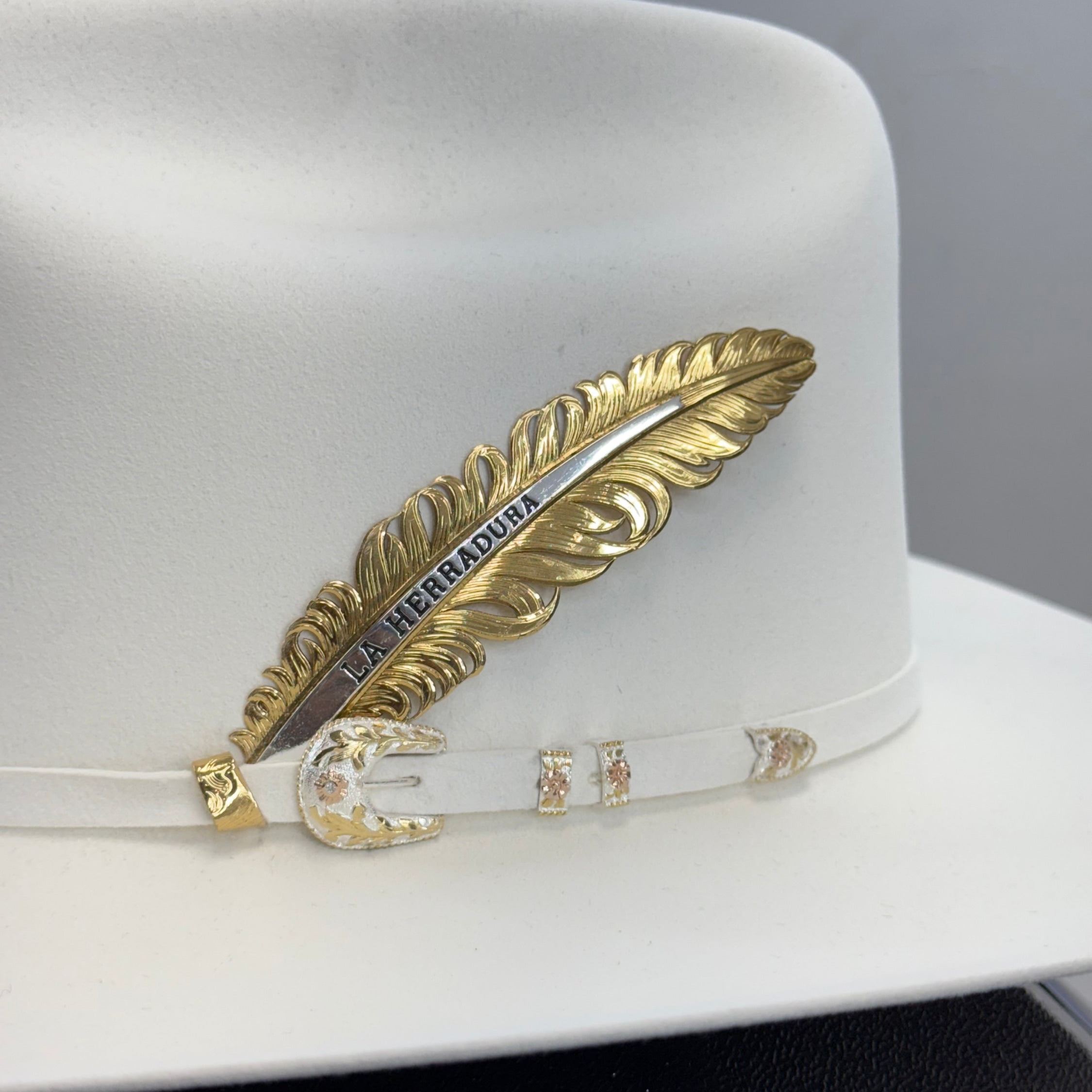 LARRY MAHAN ́S 500X SUPERIOR WHITE/BLANCO