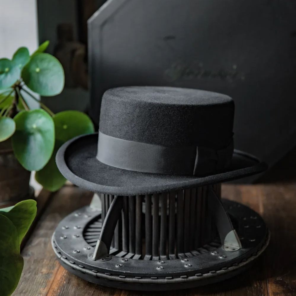 The Noir Low Top Hat